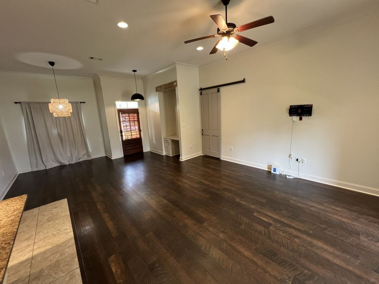 10753 Fenway Ln - Photo 6 of 44