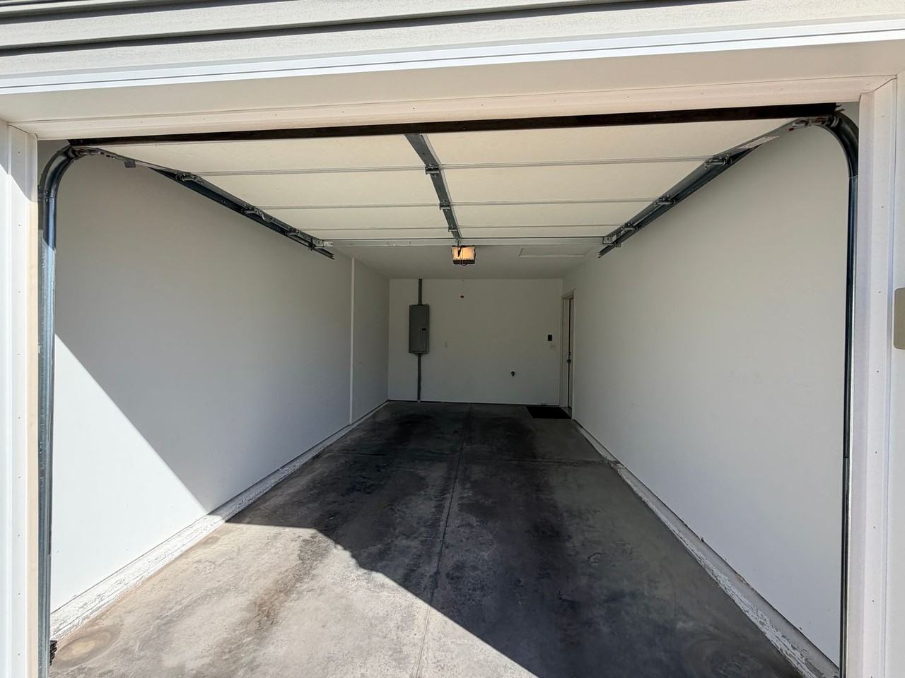 1420 51st Street Dr - Photo 3 of 25
