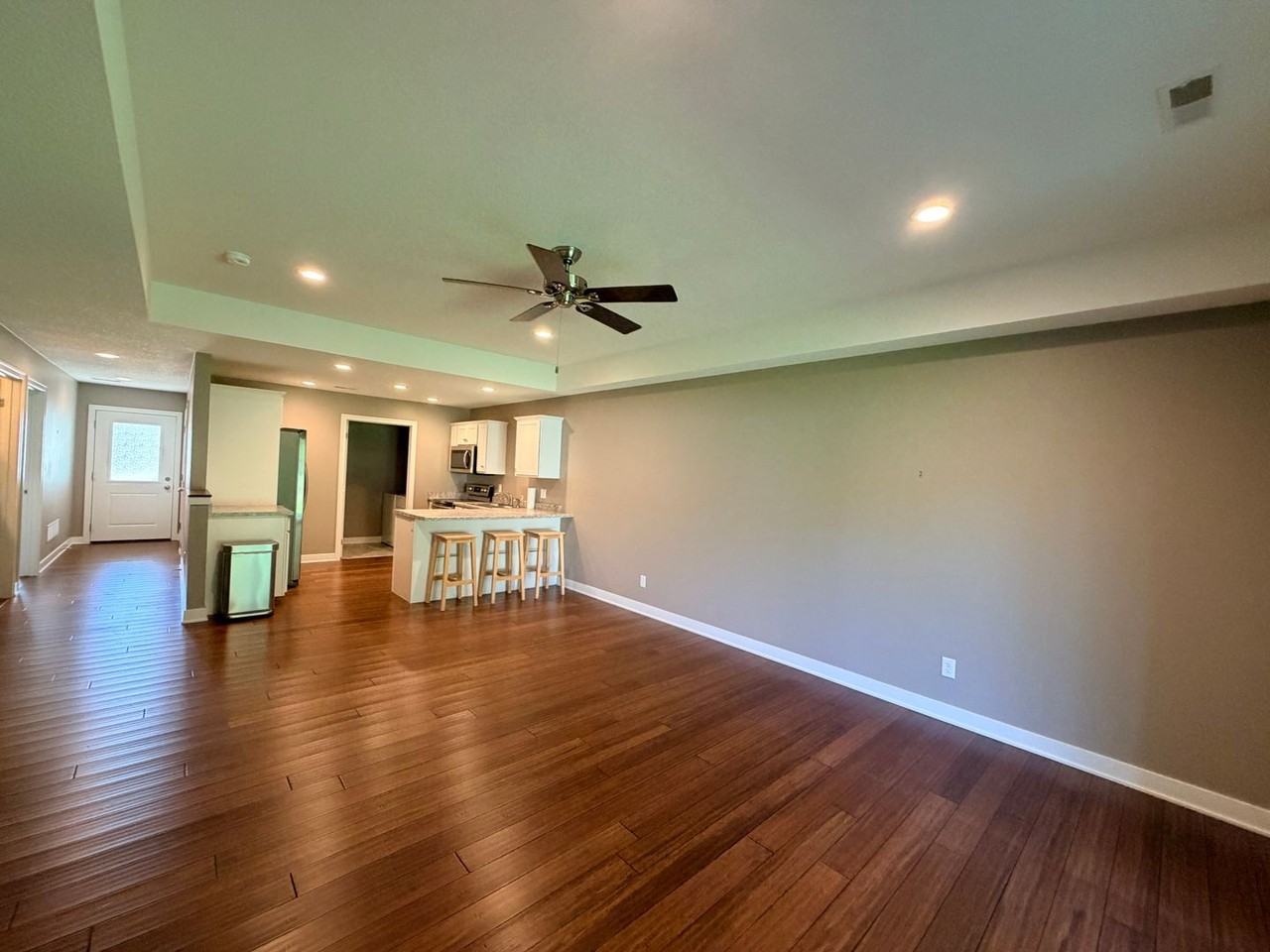 1420 51st Street Dr - Photo 5 of 25