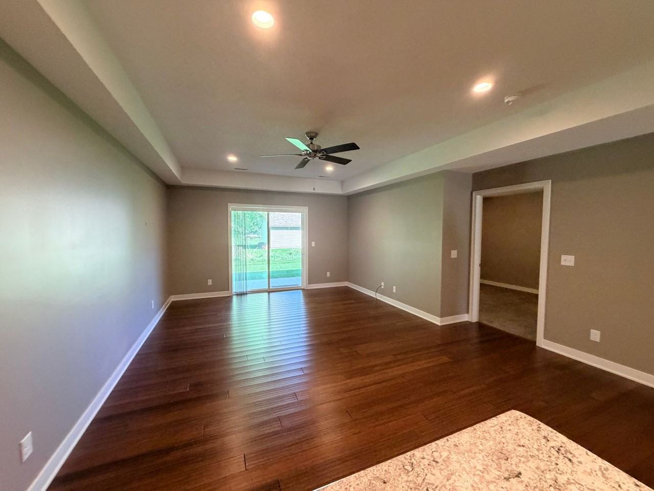 1420 51st Street Dr - Photo 6 of 25