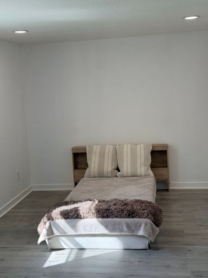 8820 E 58th Ter - Photo 4 of 10
