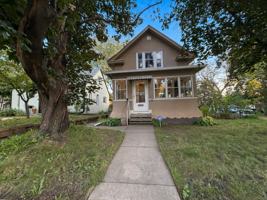 featured image of 1318 Minnehaha Ave E