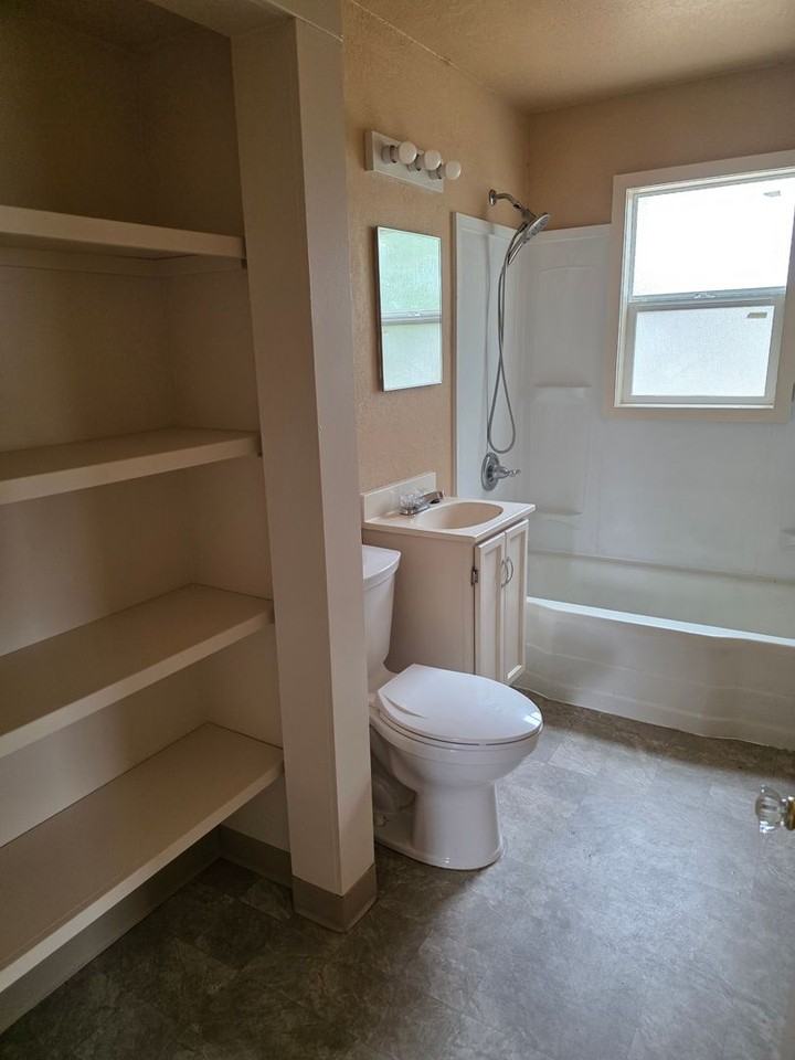 1715 E Olympic Ave - Photo 7 of 11