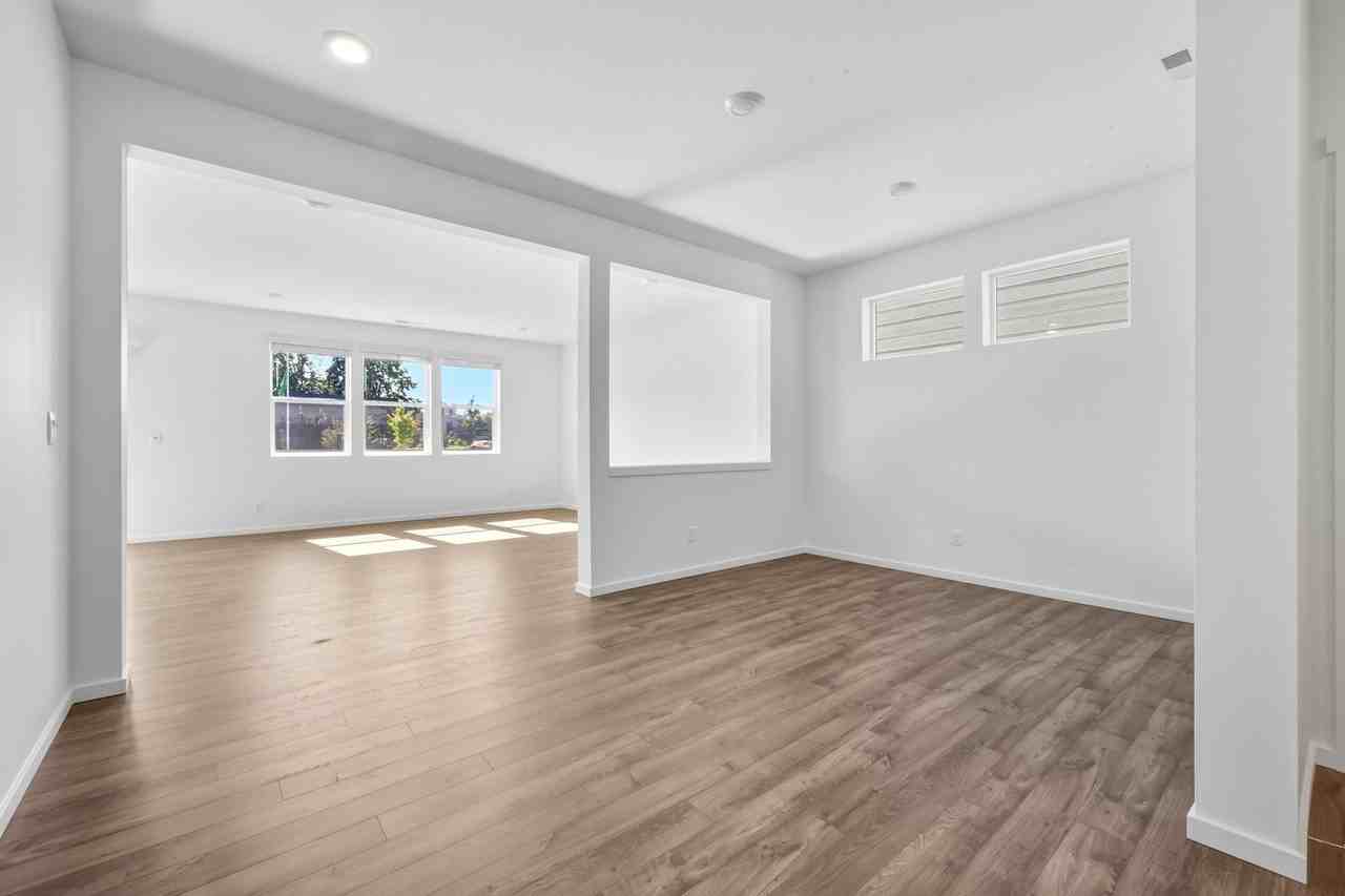 221 Cremini Loop Se - Photo 6 of 35