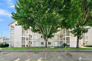 2713 W Maplewood Ave - Photo 1 of 1