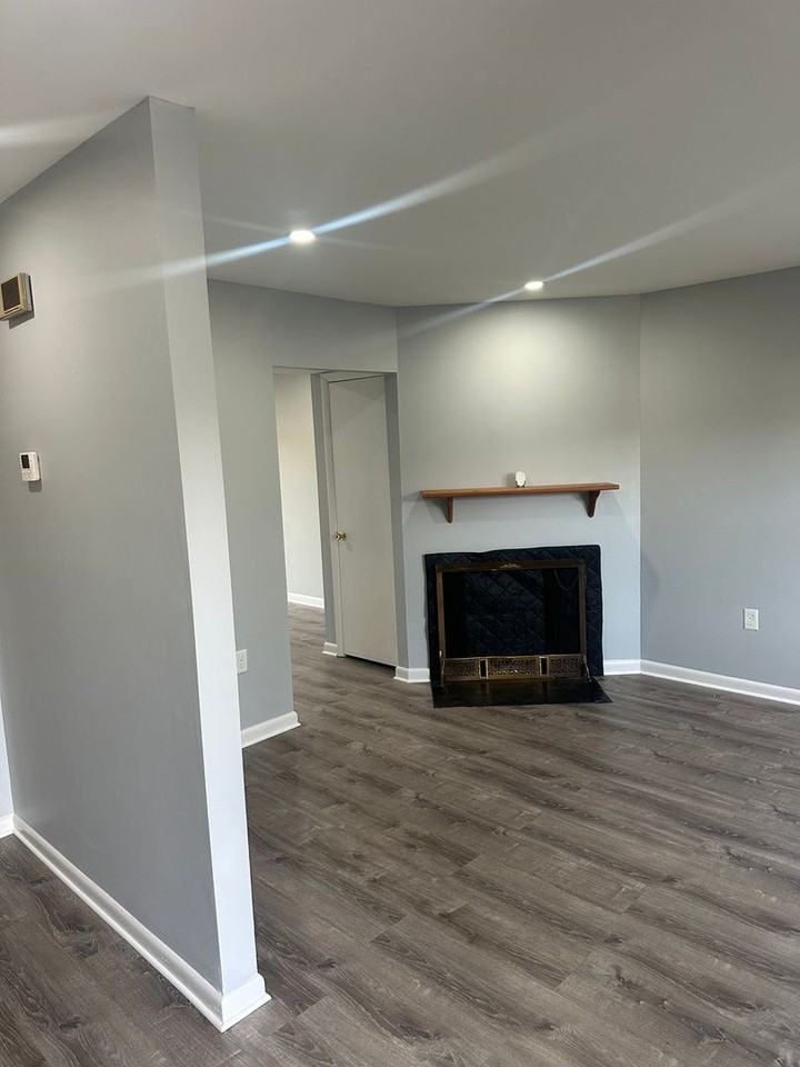 61 Meadow Ln - Photo 2 of 18