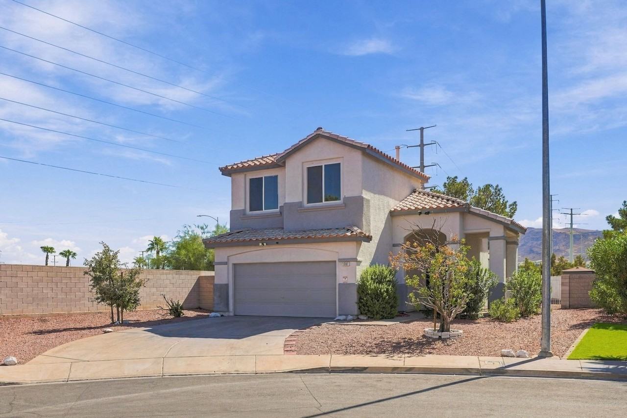 1001 Misty Rose Ave - Photo 2 of 46