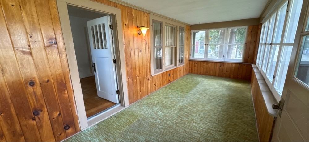 340 Parker Ave E #1 - Photo 4 of 28