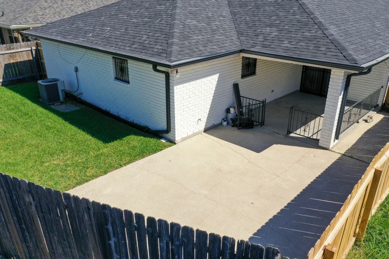 4416 Wilson Dr #1 - Photo 2 of 10