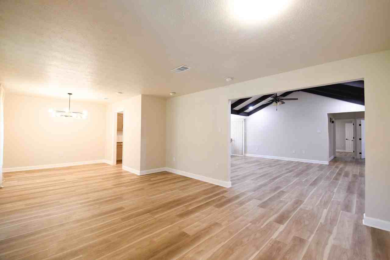 4416 Wilson Dr #1 - Photo 3 of 10