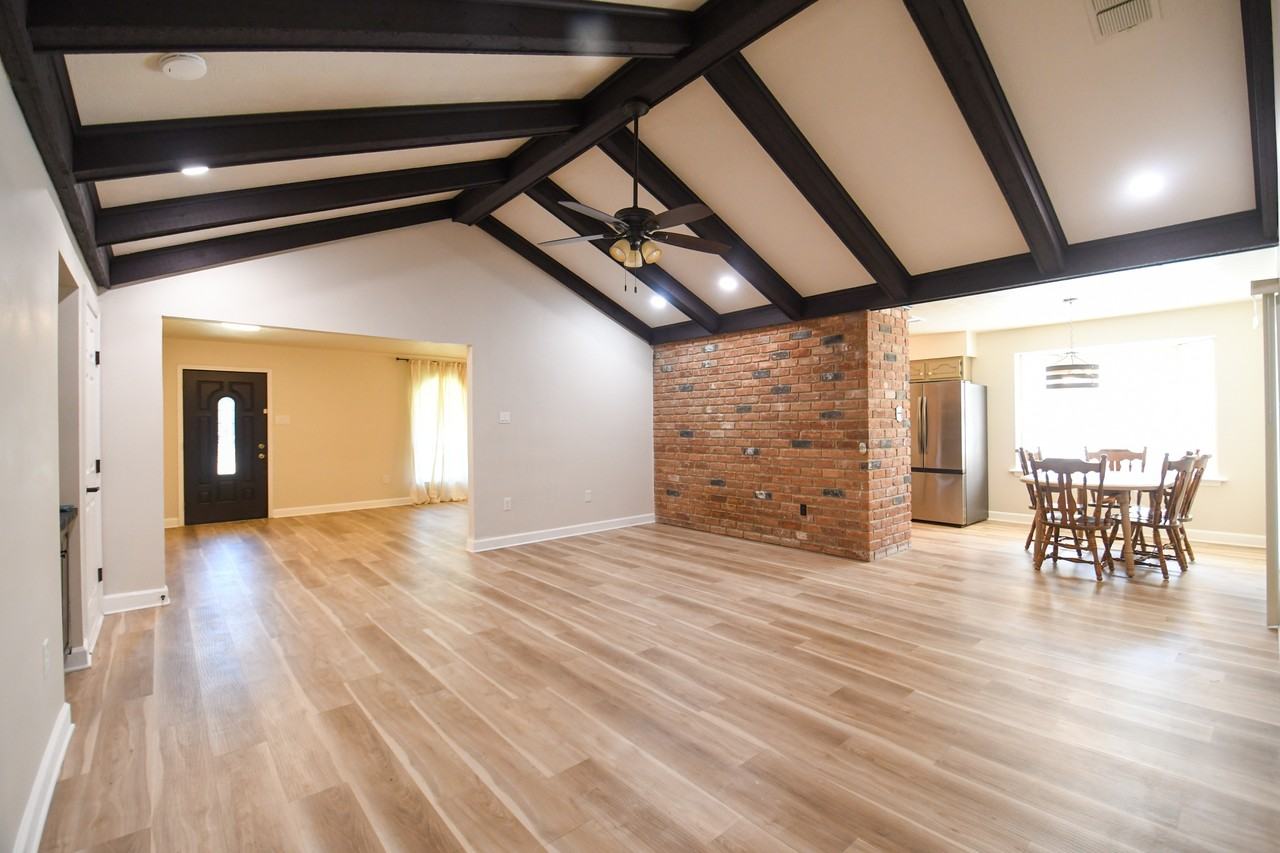 4416 Wilson Dr #1 - Photo 4 of 10