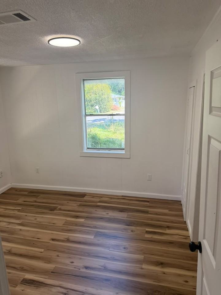 1709 44th Ave #1 - Photo 4 of 10