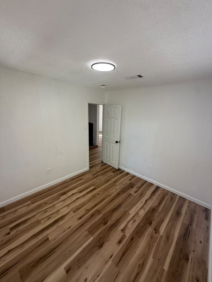 1709 44th Ave #1 - Photo 7 of 10