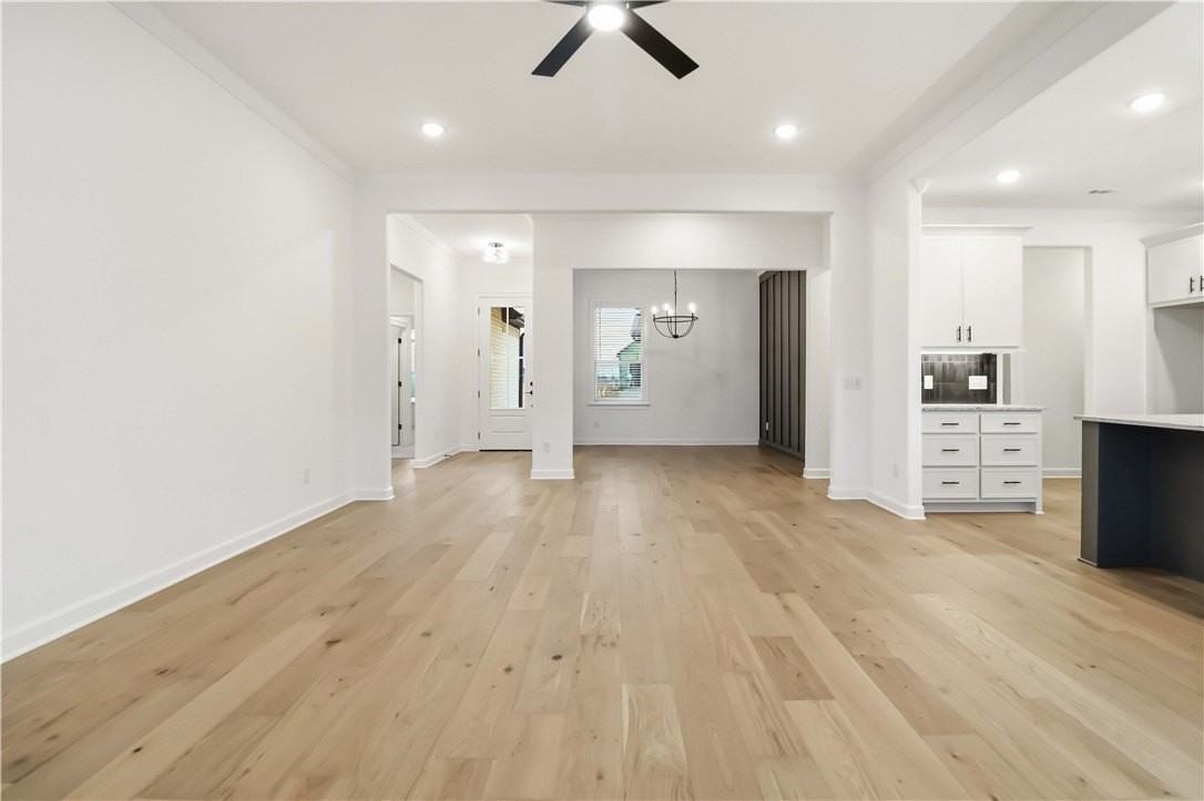 1512 Lookout Ln - Photo 5 of 26