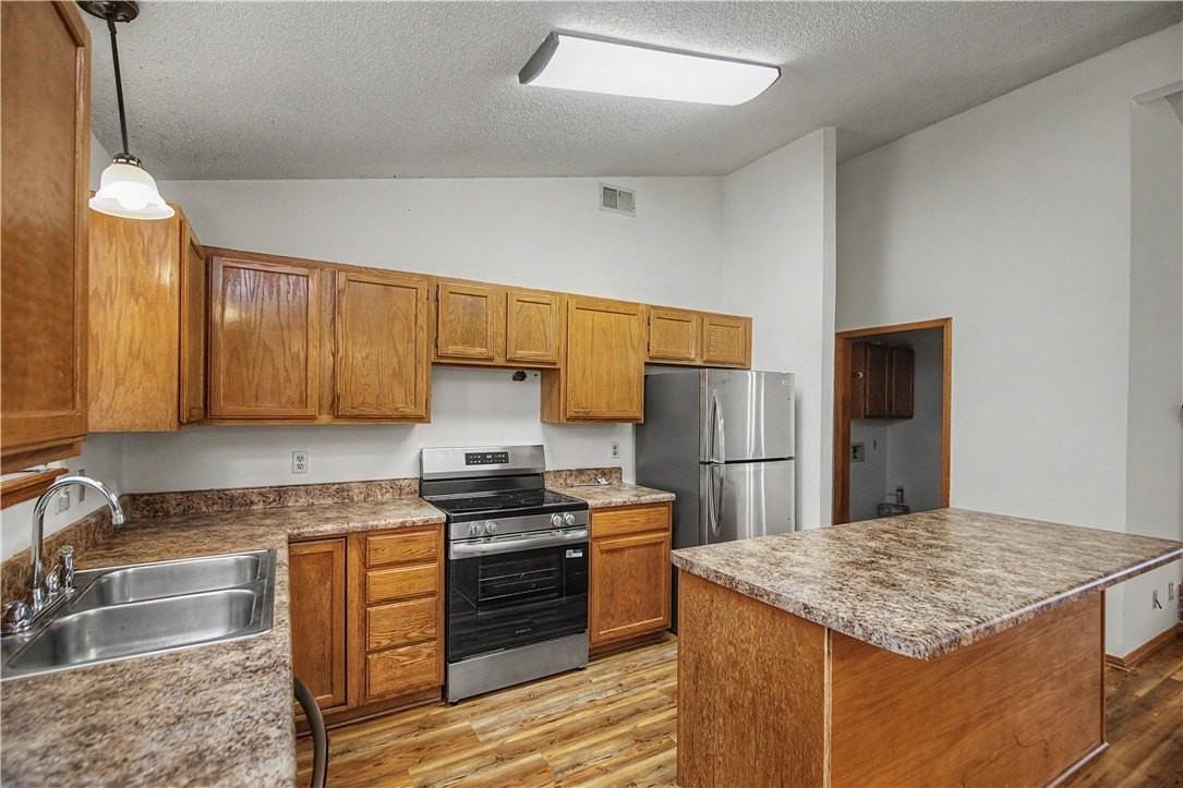 1211 W Olrich St - Photo 4 of 21