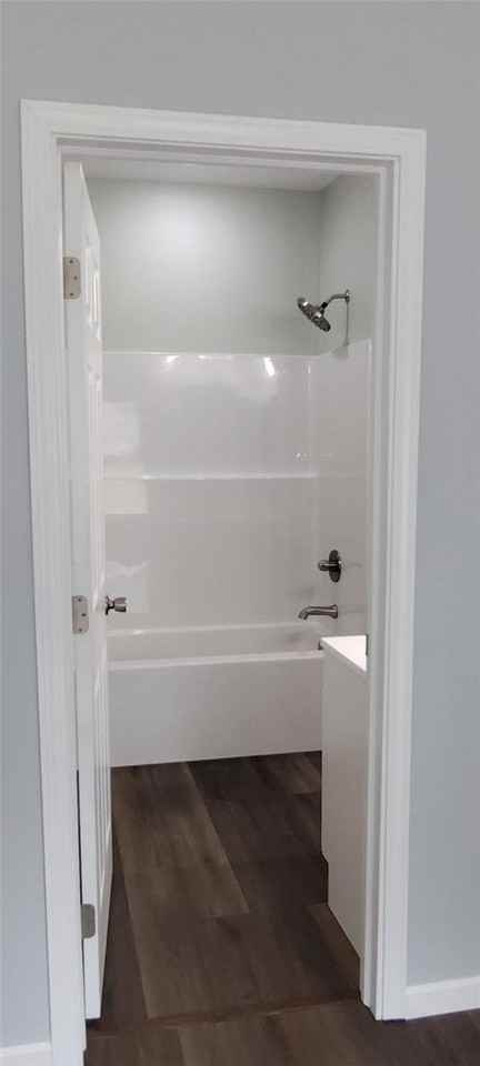 124 N Gunter St - Photo 2 of 8