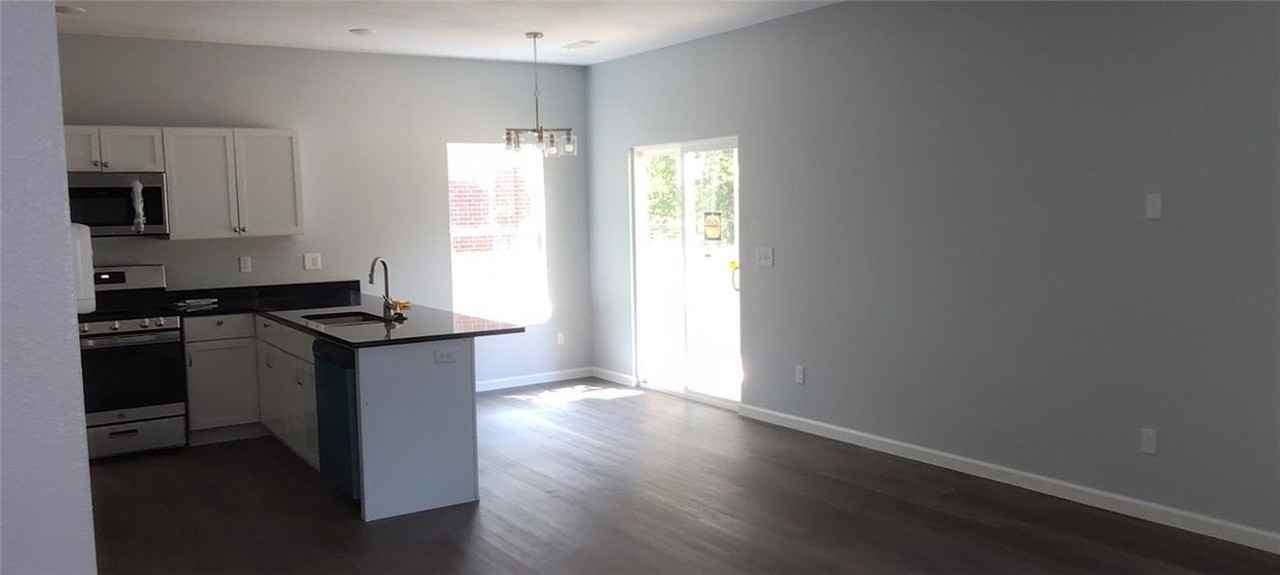 124 N Gunter St - Photo 7 of 8