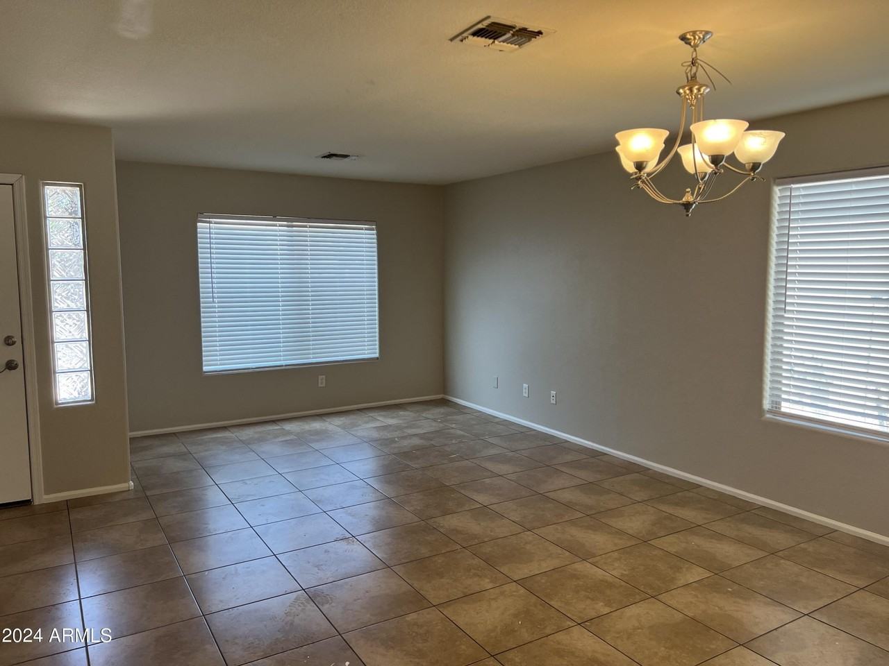 42335 W Anne Ln - Photo 3 of 12