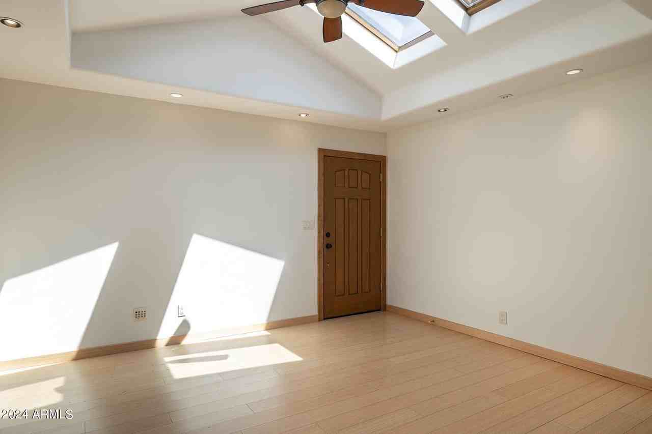 8643 E Sandalwood Dr - Photo 4 of 38