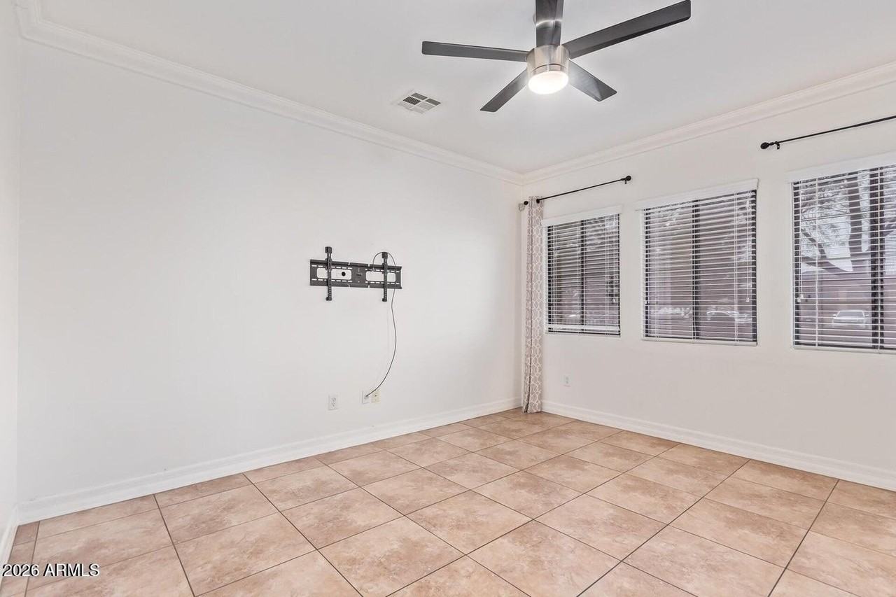 10757 N 74th St #1010 - Photo 6 of 31