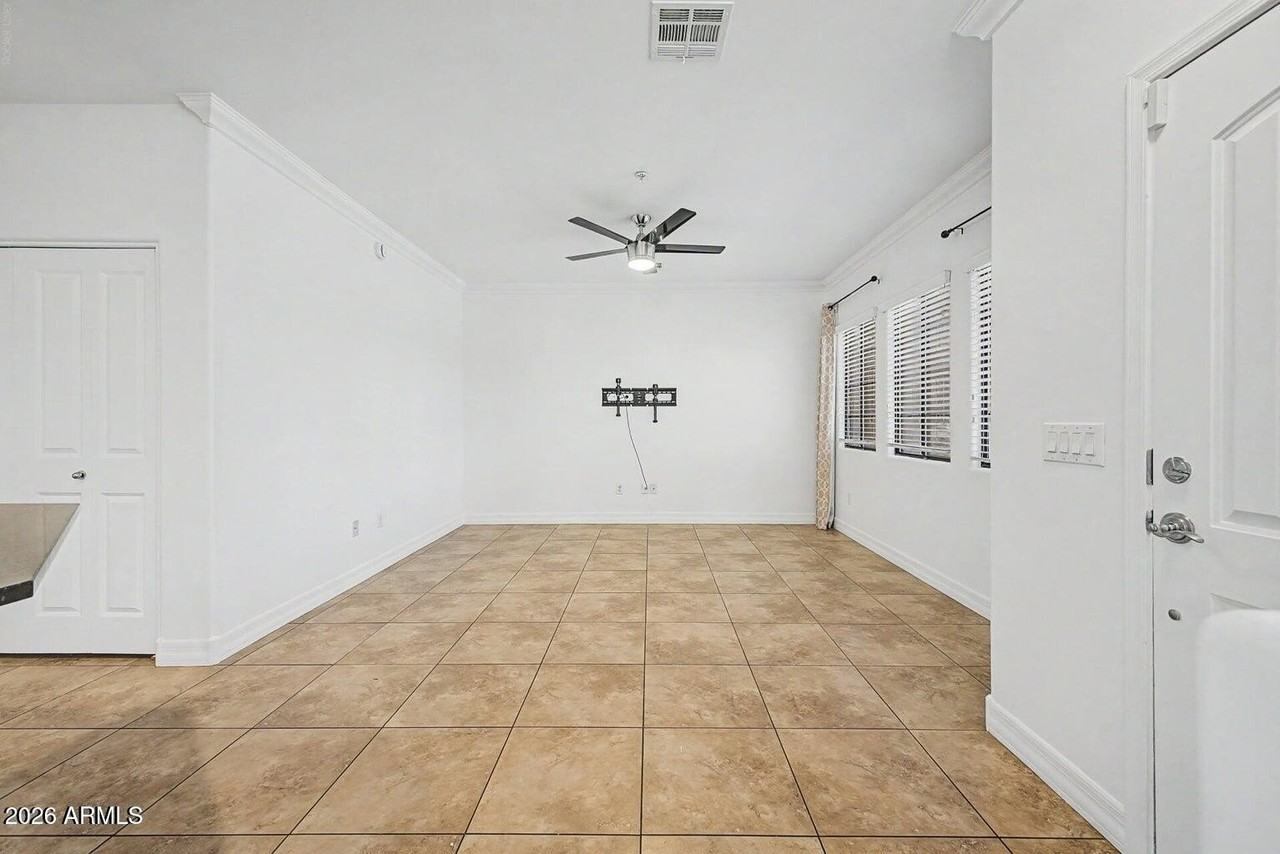 10757 N 74th St #1010 - Photo 7 of 31
