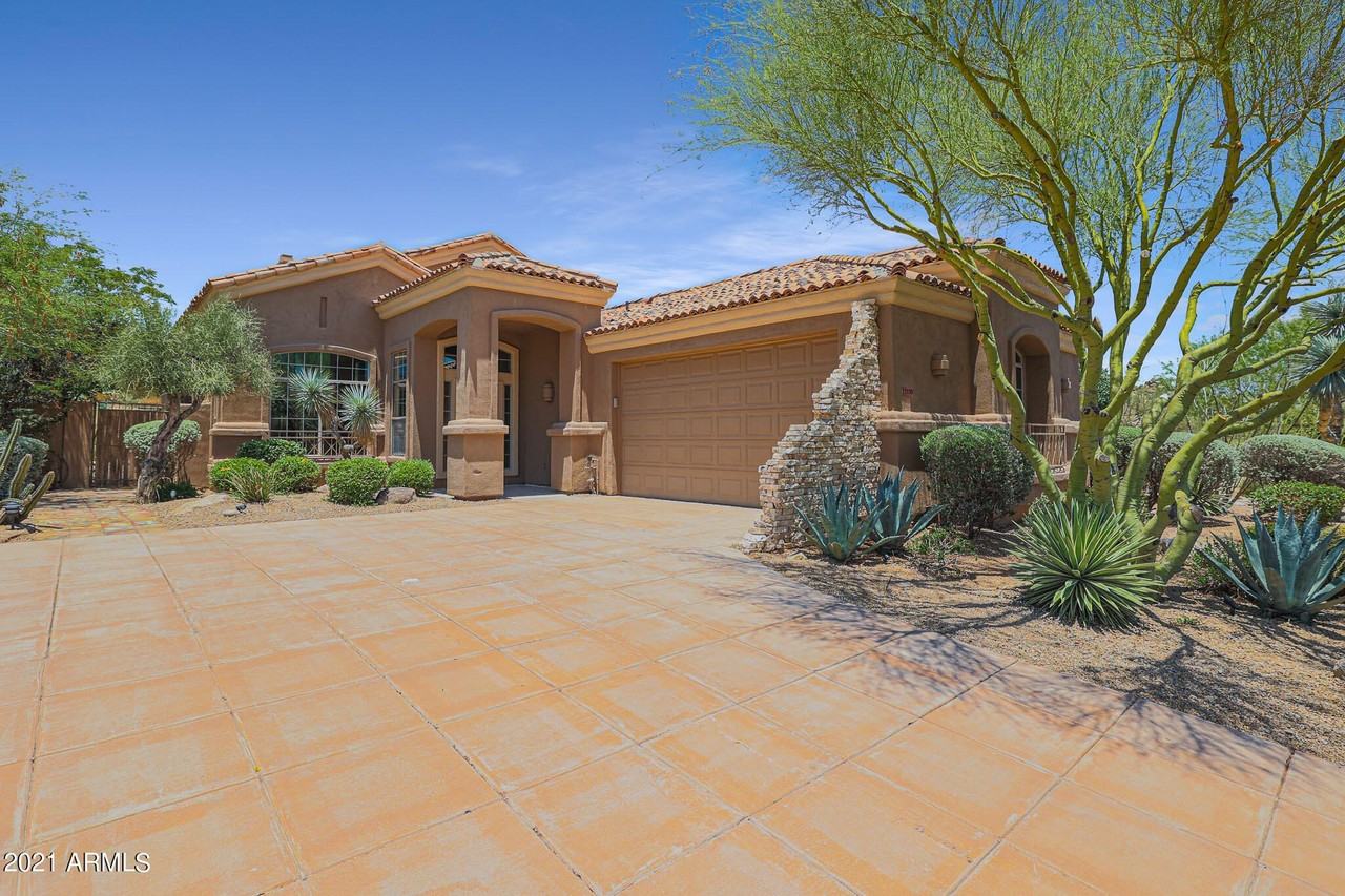 11530 E Desert Willow Dr