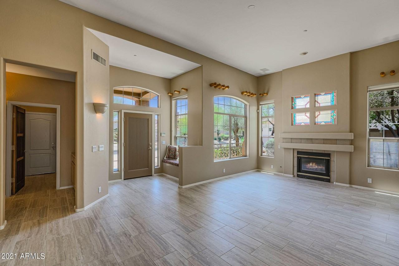 11530 E Desert Willow Dr - Photo 3 of 32