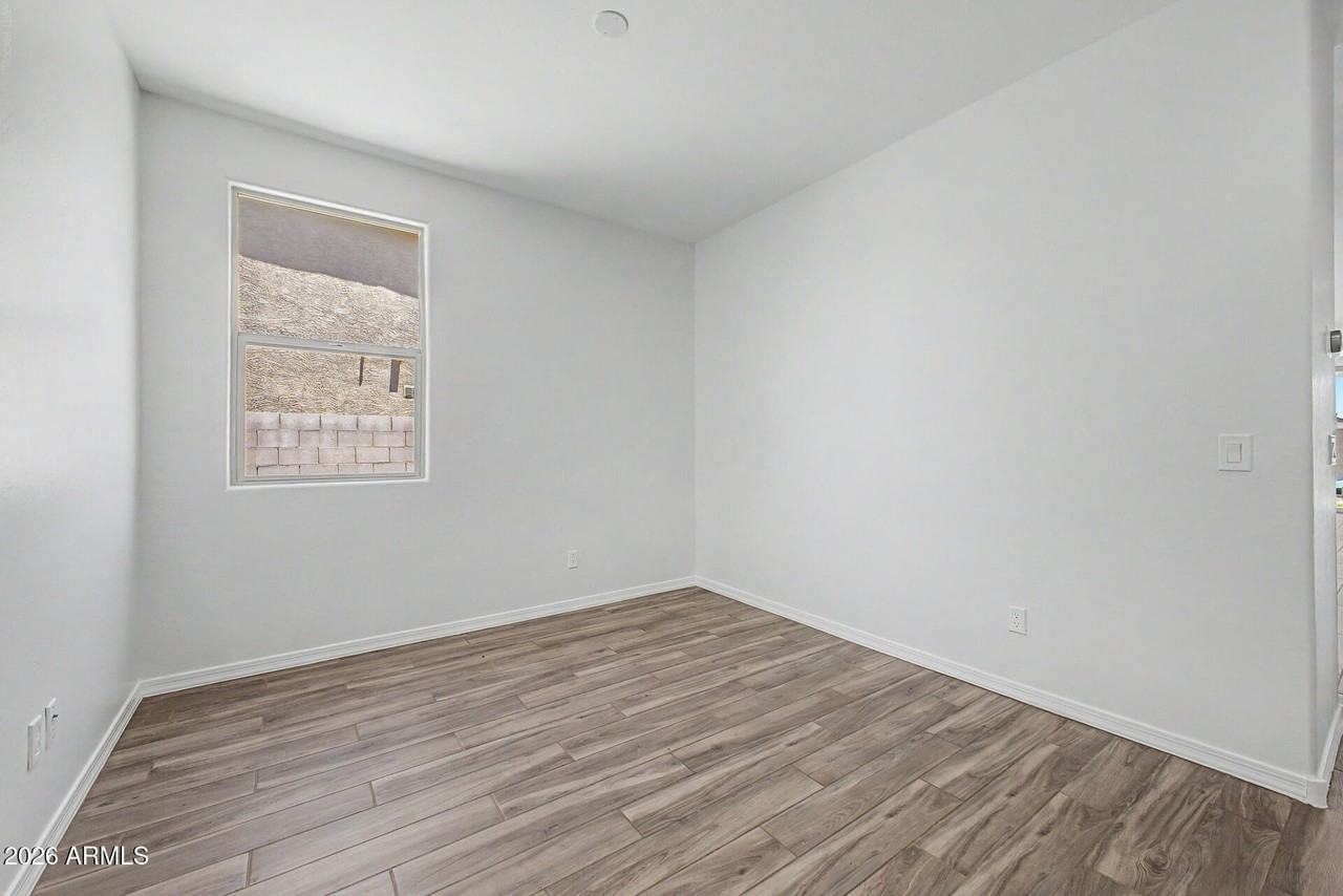 13329 W Lariat Ln - Photo 7 of 29