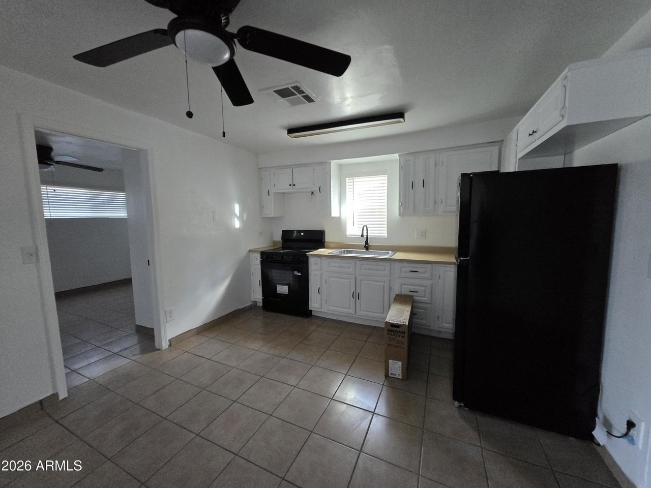 924 S 29th Ave #A - Photo 5 of 16