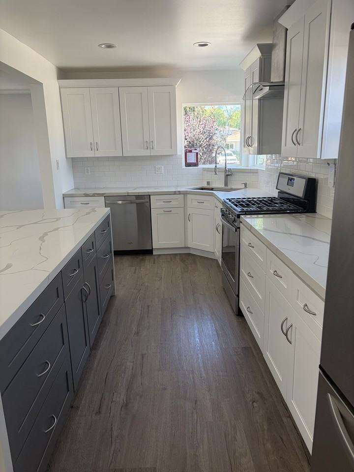 W 90th St & Villanova Ave - Photo 2 of 22