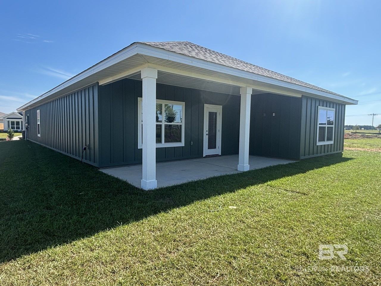 21803 Aleutian Ave - Photo 2 of 11