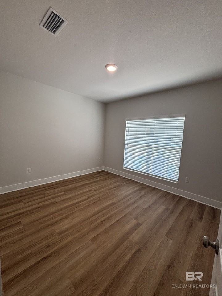 21803 Aleutian Ave - Photo 6 of 11