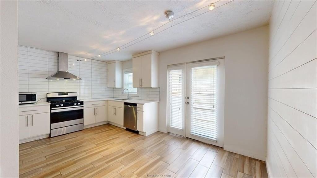 507 Boyett St #B3 - Photo 5 of 26