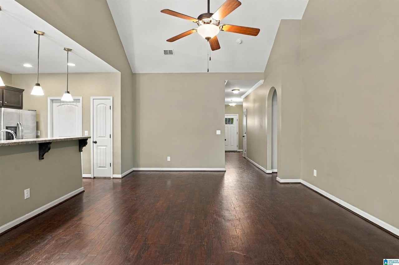3096 Rosewalk Dr - Photo 5 of 19