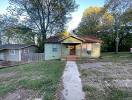 featured image of 3117 S Pulaski St