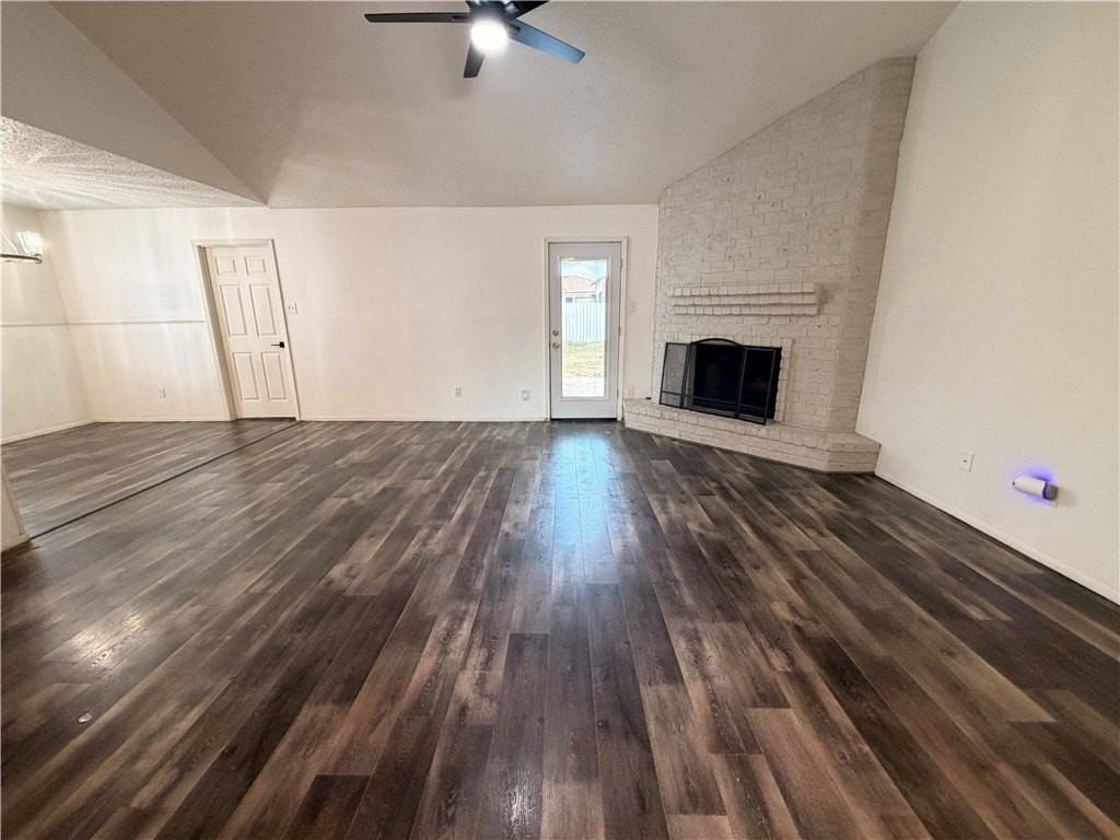 2310 Vialoux Dr - Photo 4 of 39