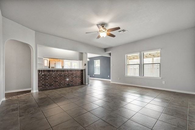 2822 Saint Felicity - Photo 3 of 19