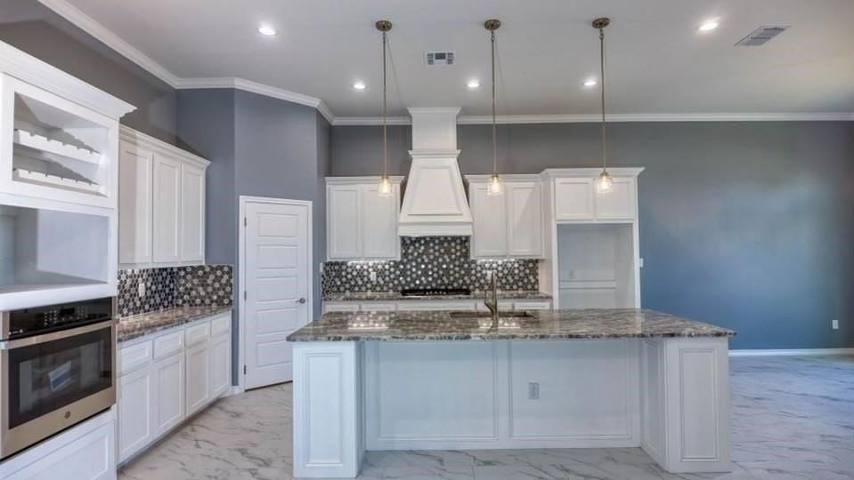 7738 Bison Dr - Photo 4 of 17