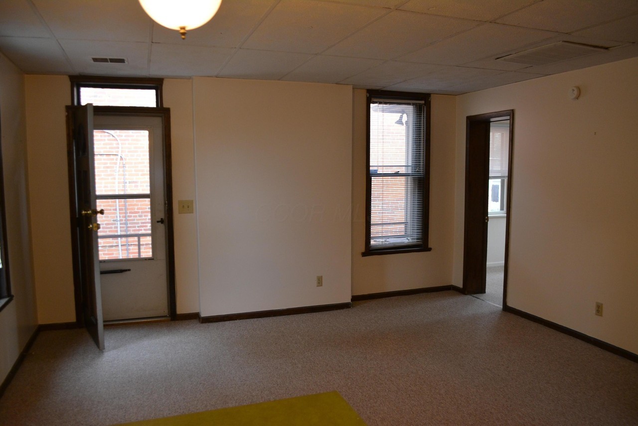 88 Price Ave #C - Photo 5 of 11