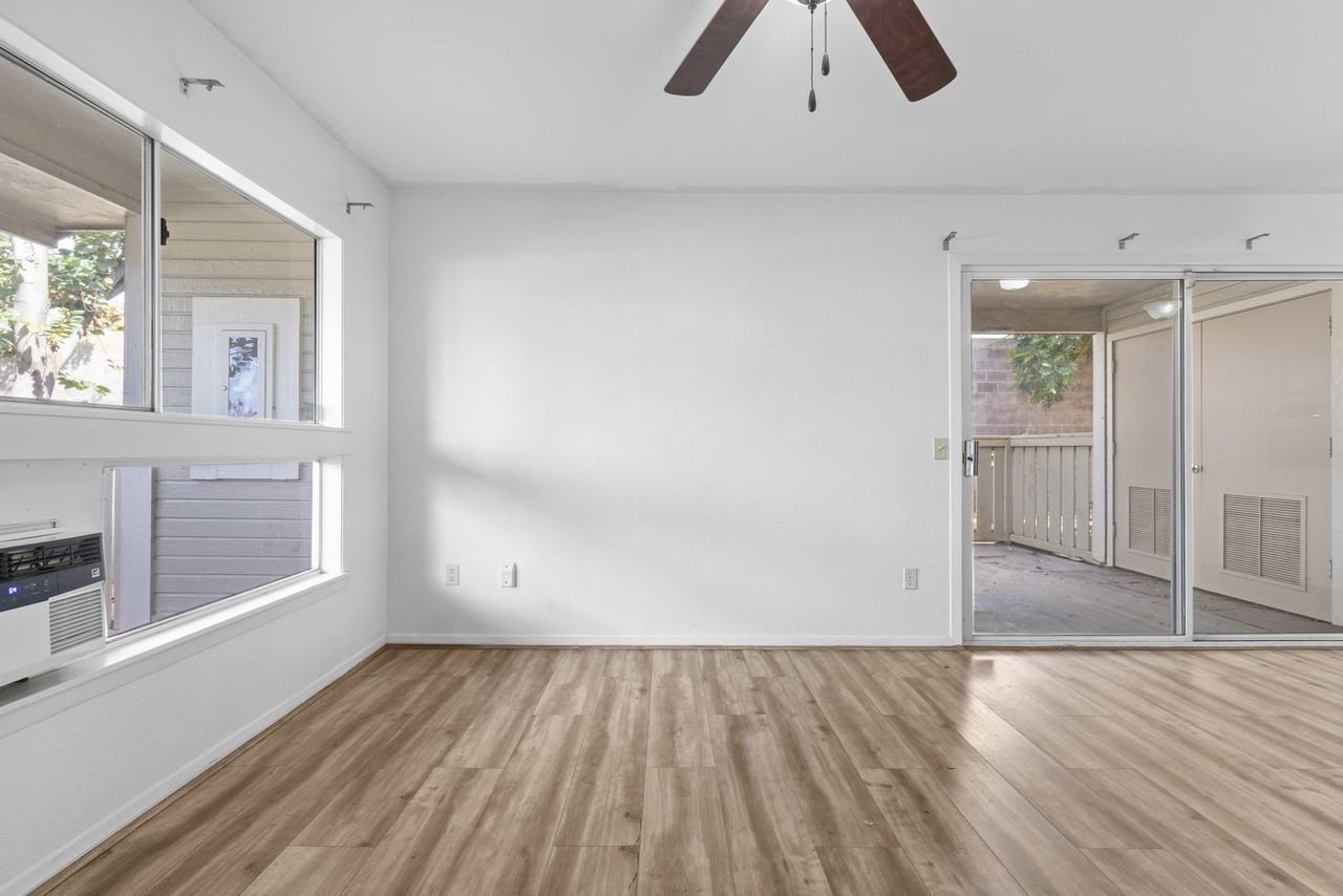 91-1073 Oaniani St #1 - Photo 4 of 20