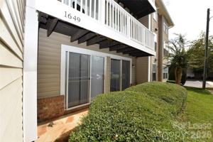 featured image of 1649 Arlyn Cir