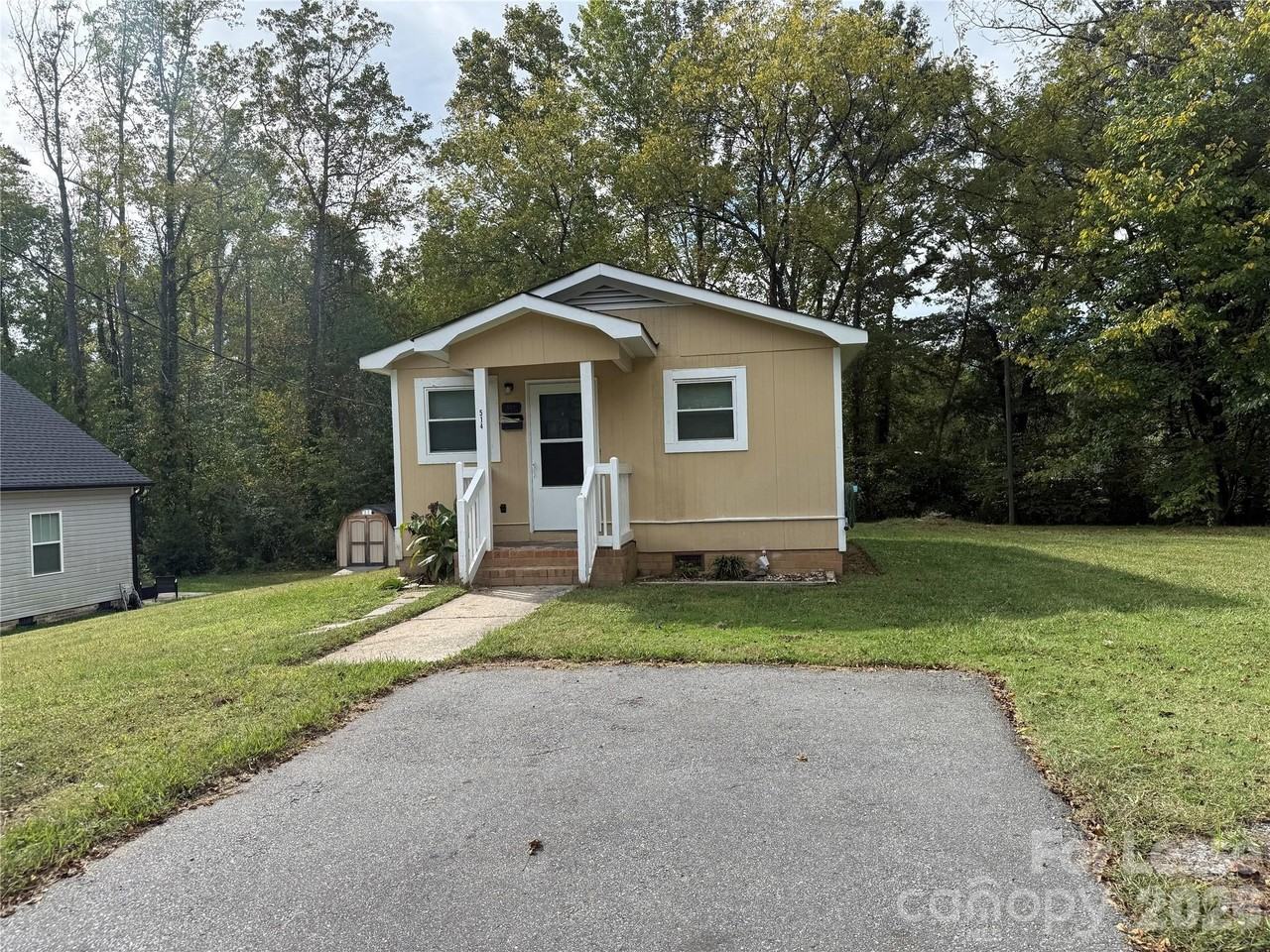 514 Wilson St - Photo 2 of 24