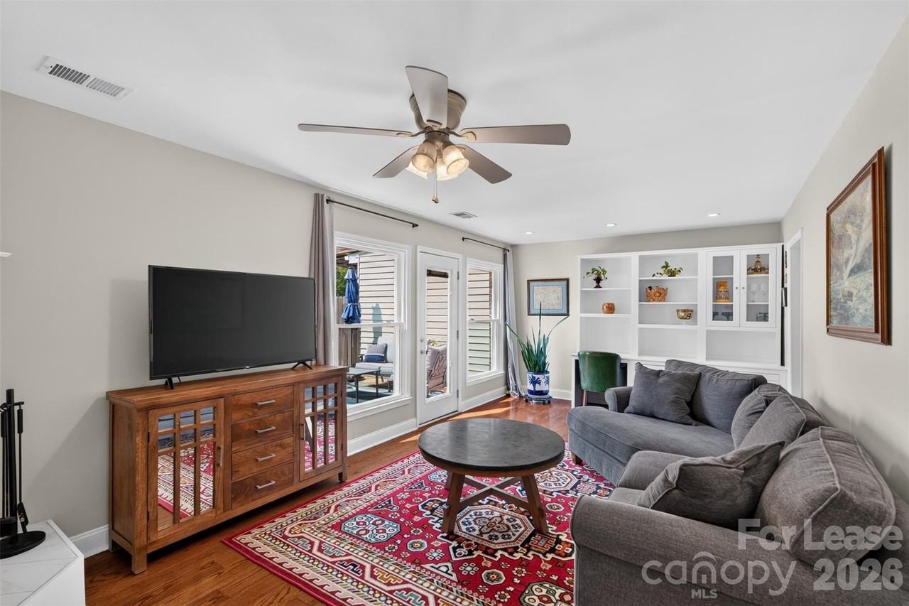 8333 Knights Bridge Rd - Photo 2 of 41