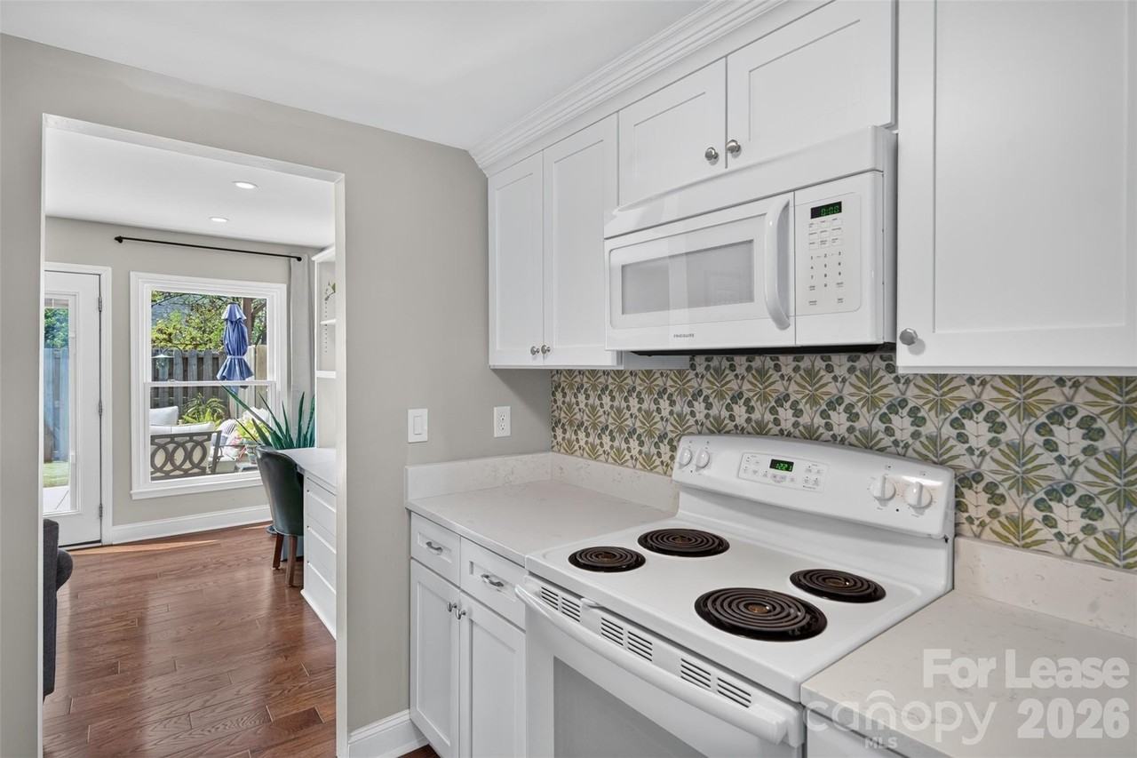 8333 Knights Bridge Rd - Photo 7 of 41
