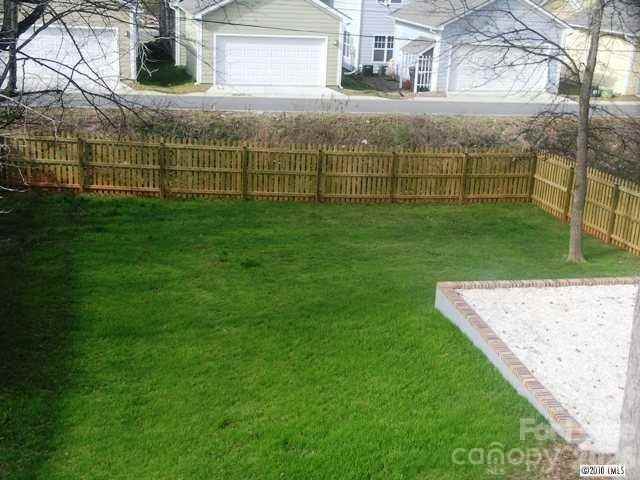 614 Woodruff Pl - Photo 2 of 22
