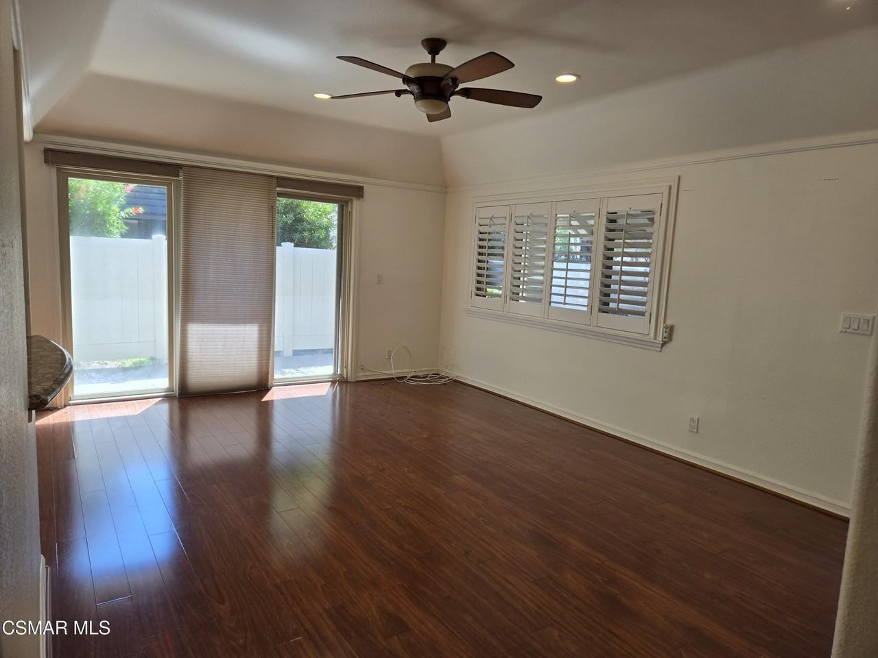 1137 Landsburn Cir - Photo 3 of 20