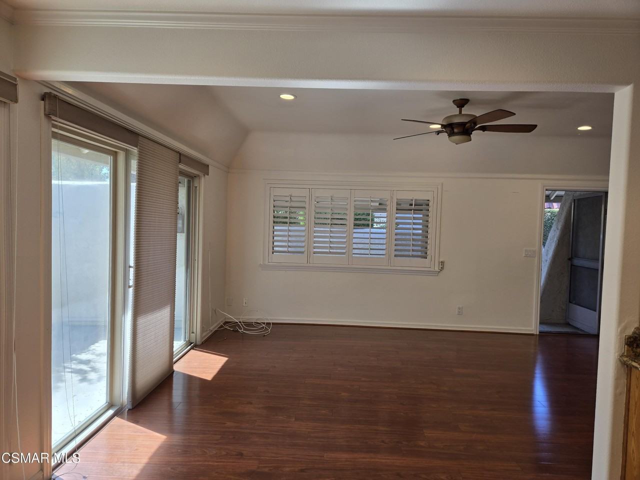 1137 Landsburn Cir - Photo 4 of 20