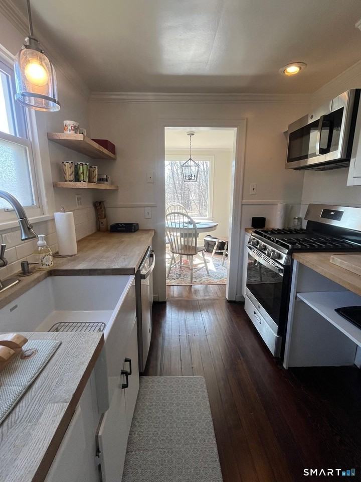 50 Millerton Rd - Photo 6 of 20