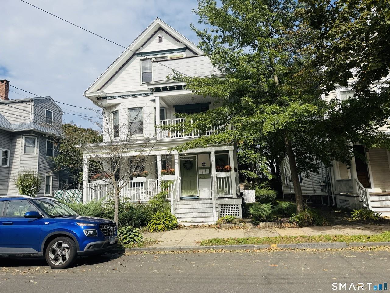 17 Cottage St #1