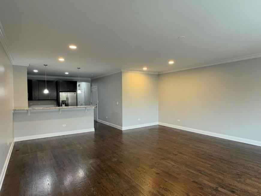 4113 N Western Ave - Photo 5 of 10